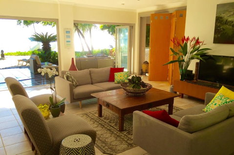 Tali Oak Beach House - Kawana Tourism 1