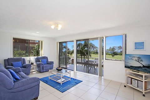 TAMARIND 2 KINGSCLIFF - Kawana Tourism 0