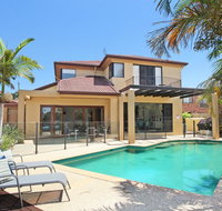 Tarcoola 41 - 5 BDRM Canal Home with Pool - Kawana Tourism