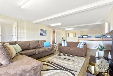 TASSIE SEASIDE SERENITY - L'Abode Accommodation - Kawana Tourism 3