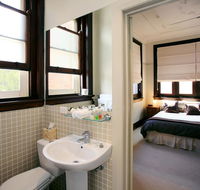 The Bank Guesthouse - Kawana Tourism