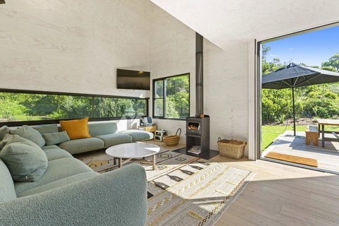 THE BATCH - St Andrews Beach - Kawana Tourism 1