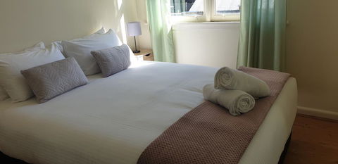 The Bay Apartment - Kawana Tourism 3