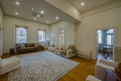 Roxburgh House Apartments - Kawana Tourism 13