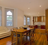 Roxburgh House Apartments - Kawana Tourism
