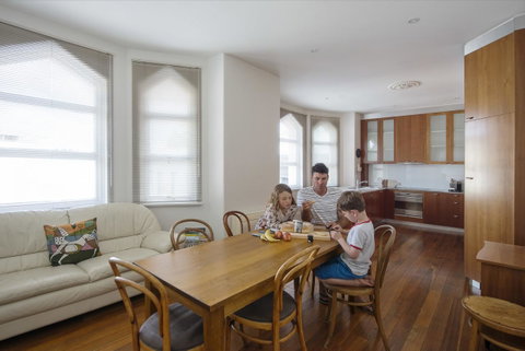 Roxburgh House Apartments - Kawana Tourism 11