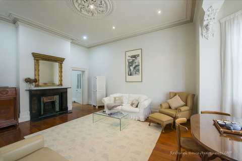 Roxburgh House Apartments - Kawana Tourism 7