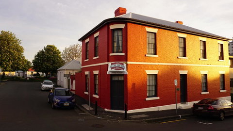 Grand Old Duke - Kawana Tourism 7