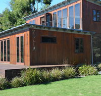 Yolla Beach House - Kawana Tourism