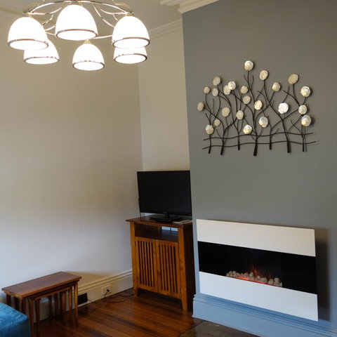 Patersonia Cottage - Kawana Tourism 10