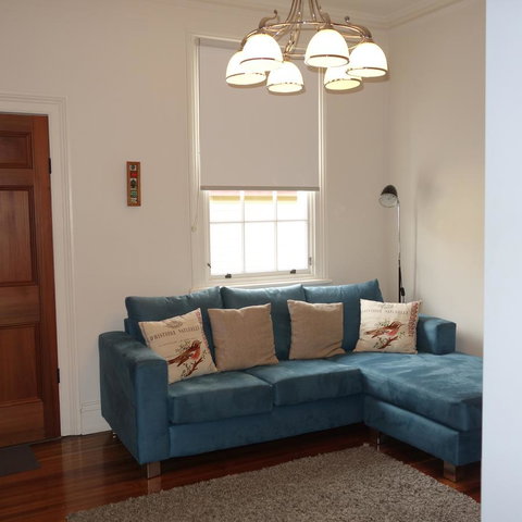 Patersonia Cottage - Kawana Tourism 11