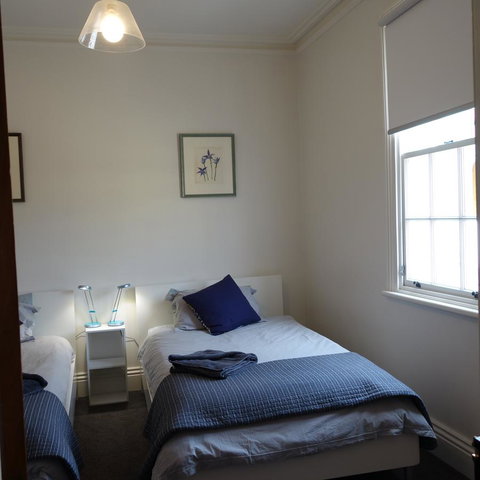 Patersonia Cottage - Kawana Tourism 9