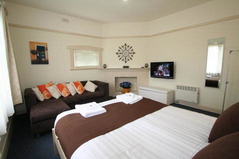 Moonah Central Apartments - Kawana Tourism 11