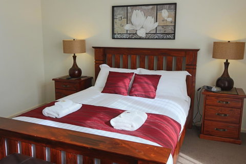 Moonah Central Apartments - Kawana Tourism 26