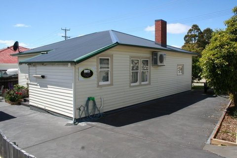Moonah Central Apartments - Kawana Tourism 39