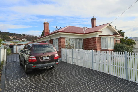 Moonah Central Apartments - Kawana Tourism 14