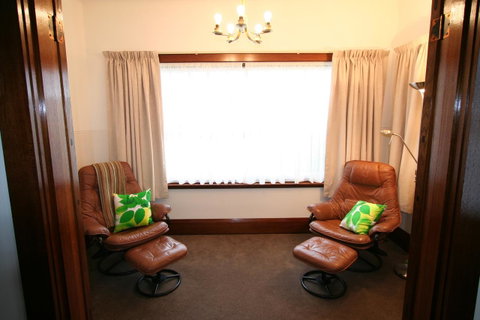 Moonah Central Apartments - Kawana Tourism 25