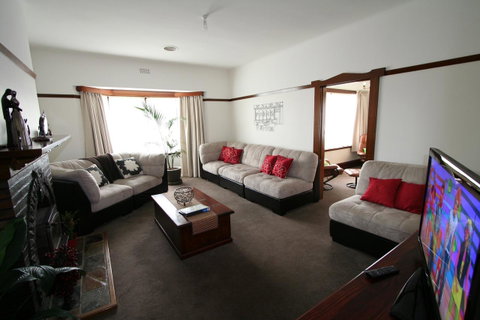 Moonah Central Apartments - Kawana Tourism 34