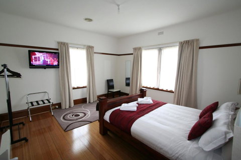 Moonah Central Apartments - Kawana Tourism 35