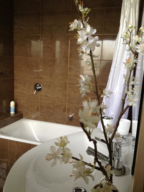Ulverstone Boutique Accomodation - Kawana Tourism 36