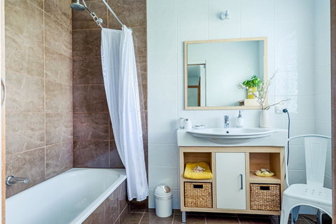 Ulverstone Boutique Accomodation - Kawana Tourism 28