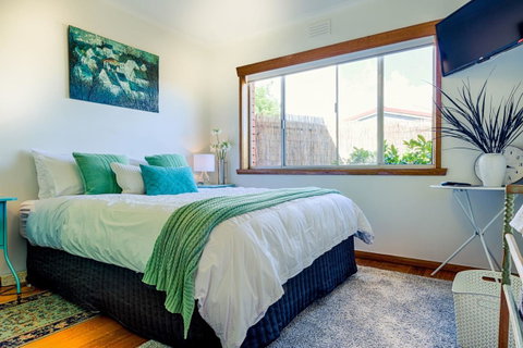 Ulverstone Boutique Accomodation - Kawana Tourism 15