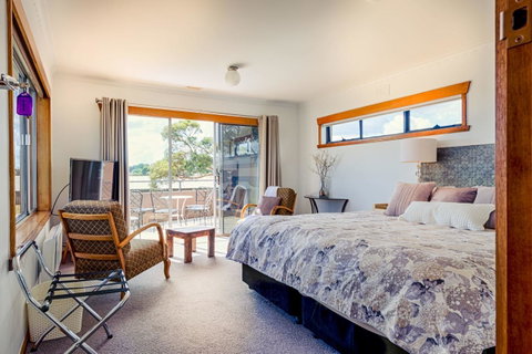 Ulverstone Boutique Accomodation - Kawana Tourism 25