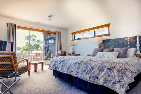 Ulverstone Boutique Accomodation - Kawana Tourism 11