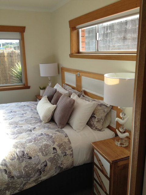 Ulverstone Boutique Accomodation - Kawana Tourism 12