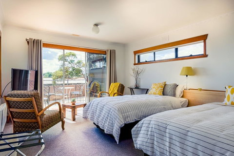 Ulverstone Boutique Accomodation - Kawana Tourism 31