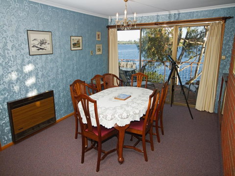 Derwent Retreat - Kawana Tourism 13