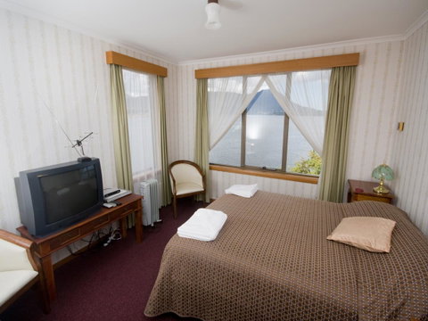 Derwent Retreat - Kawana Tourism 5