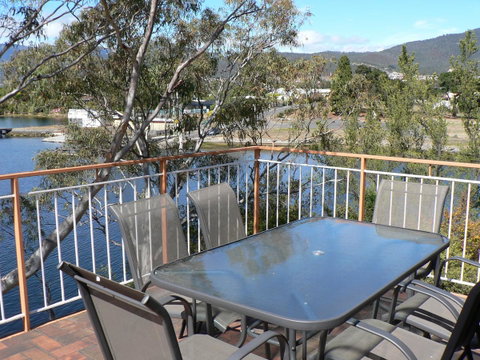 Derwent Retreat - Kawana Tourism 17