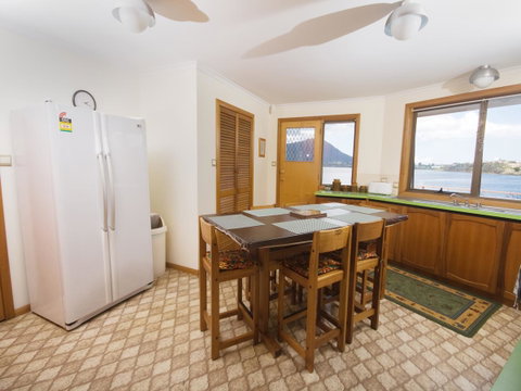 Derwent Retreat - Kawana Tourism 14