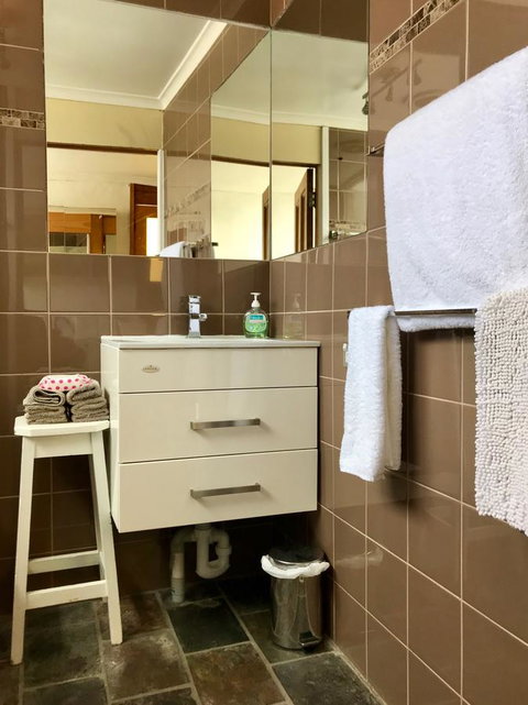 Eliza Cottage - Kawana Tourism 17