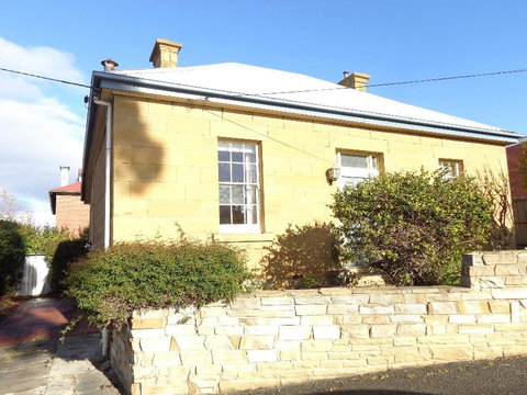 Eliza Cottage - Kawana Tourism 29