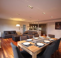 Sunny 3 Bedroom Apartment in Sandy Bay - Kawana Tourism