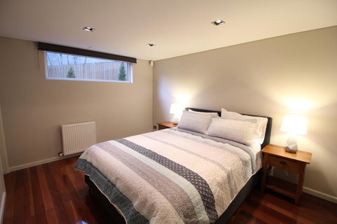 Sunny 3 Bedroom Apartment In Sandy Bay - Kawana Tourism 14
