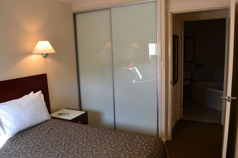 Lufra Hotel And Apartments - Kawana Tourism 9