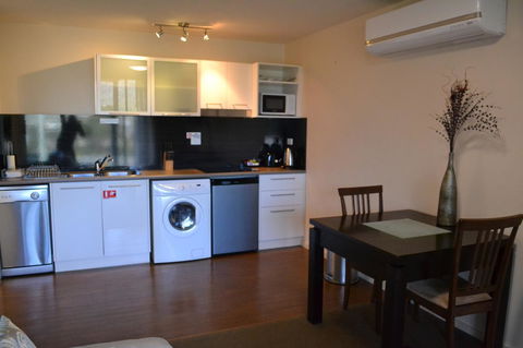 Lufra Hotel And Apartments - Kawana Tourism 29
