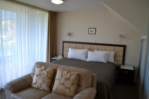 Lufra Hotel And Apartments - Kawana Tourism 23