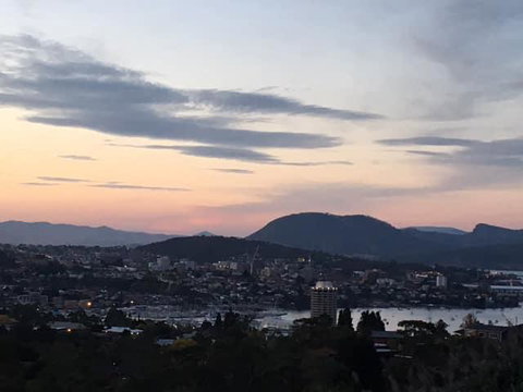 The View 2 Bed Unit With Stunning Hobart Outlook - Kawana Tourism 2