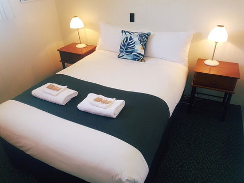 Ocean View Cottage - Kawana Tourism 4