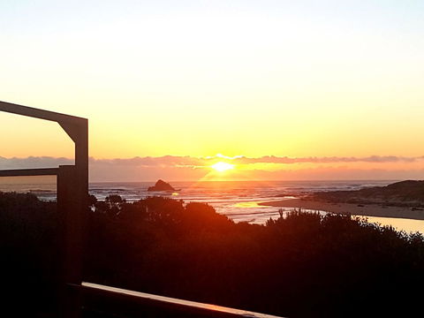 Ocean View Cottage - Kawana Tourism 9