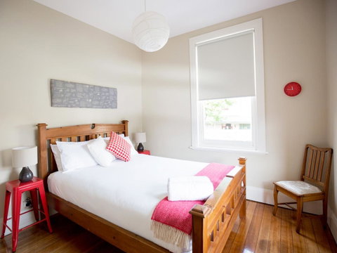 Montacute Boutique Bunkhouse - Kawana Tourism 8