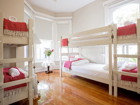 Montacute Boutique Bunkhouse - Kawana Tourism 4