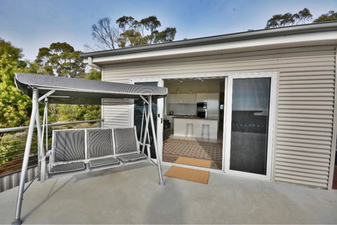 55 On Henry Street - Kawana Tourism 10