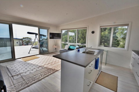 55 On Henry Street - Kawana Tourism 8