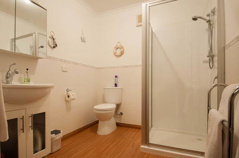 Maria Views Bed & Breakfast - Kawana Tourism 23