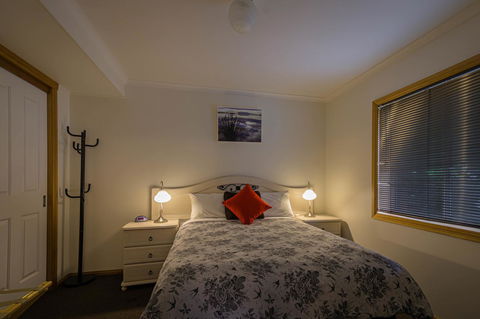 Maria Views Bed & Breakfast - Kawana Tourism 16